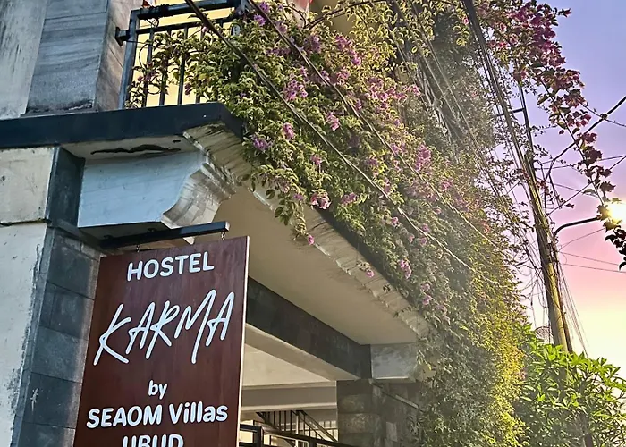 Karma By Seaom Hostel